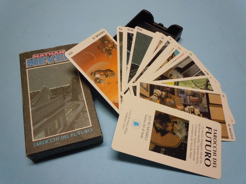 Tarot coleccion Tarocchi del Futuro - Nathan Never (22...