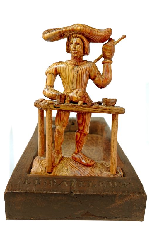 Talla Madera II - El Mago - Daniel Fidanza